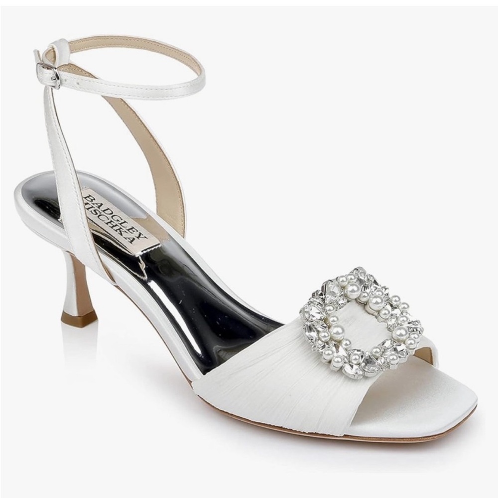 Badgley Mischka Women's Nimah Kitten Heel Sandal Heeled